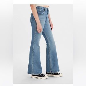 Levi's® 
70'S HIGH FLARE WOMEN'S JEANS